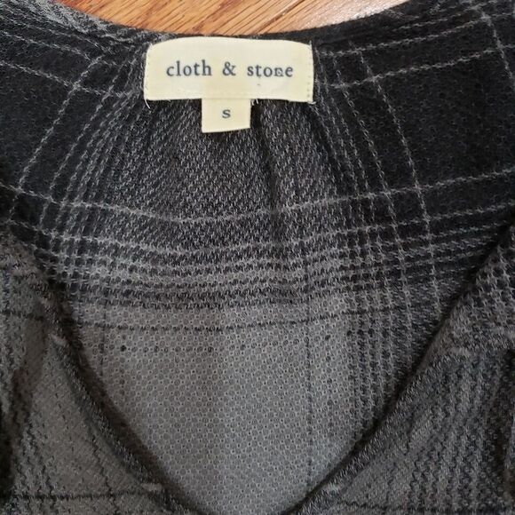 Anthropologie Cloth & Stone Plaid Top Frayed Hem - Picture 3 of 8